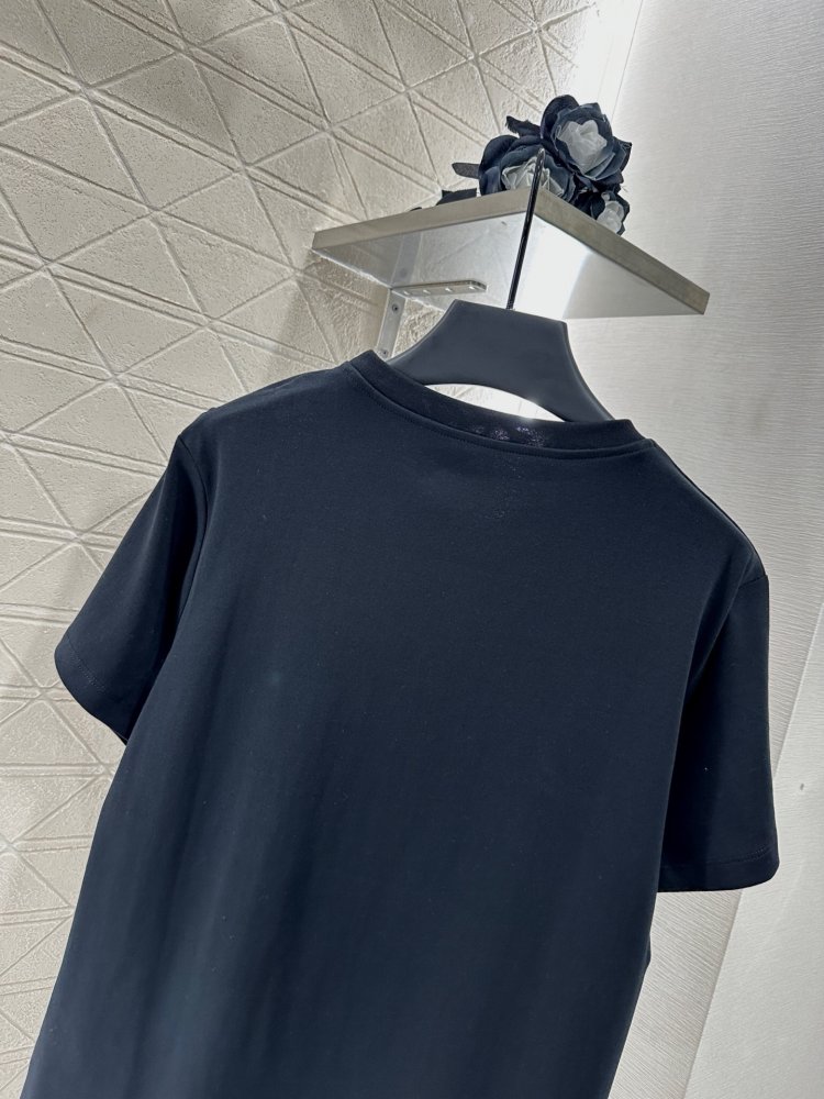 Футболка жіноча фото 4