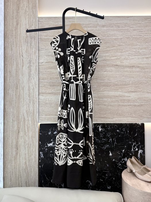 Плаття, Сукня фото 2