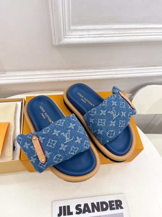 Шлепанцы фото 2