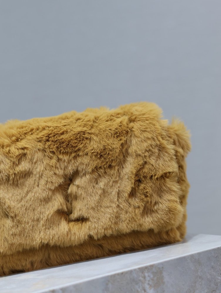 A bag Kate 22 cm of natural fur a rabbit фото 4