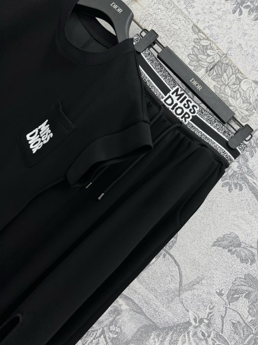 Costume female фото 6