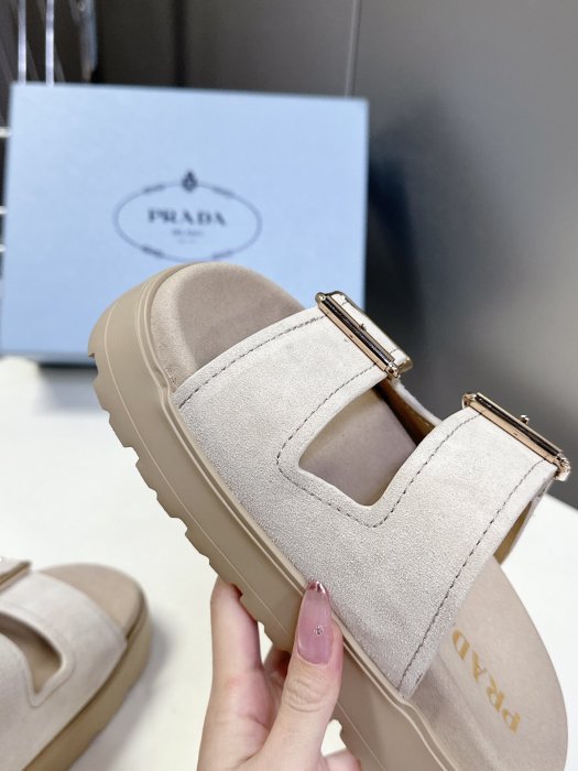 Шлепанцы фото 7