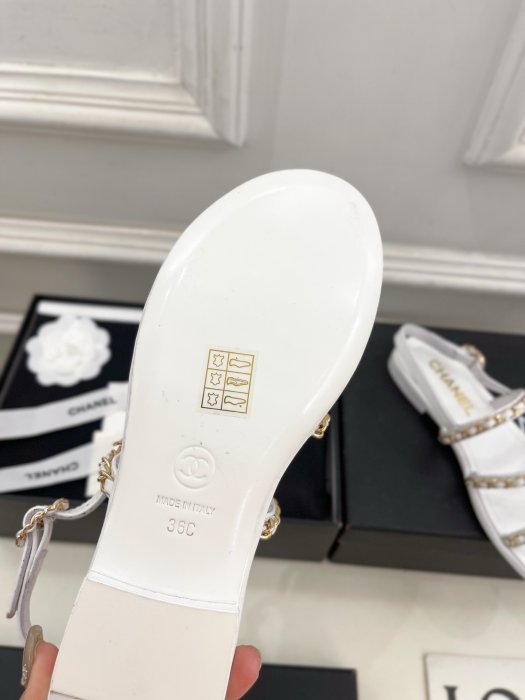 Сандалии женские фото 9