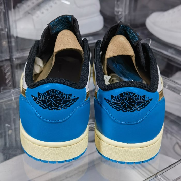Sneakers Air Jordan 1 Retro Low OG фото 5