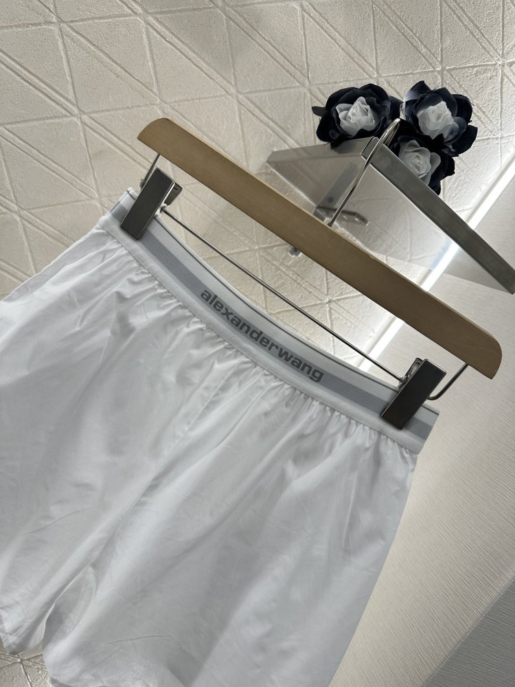 Shorts women's фото 4