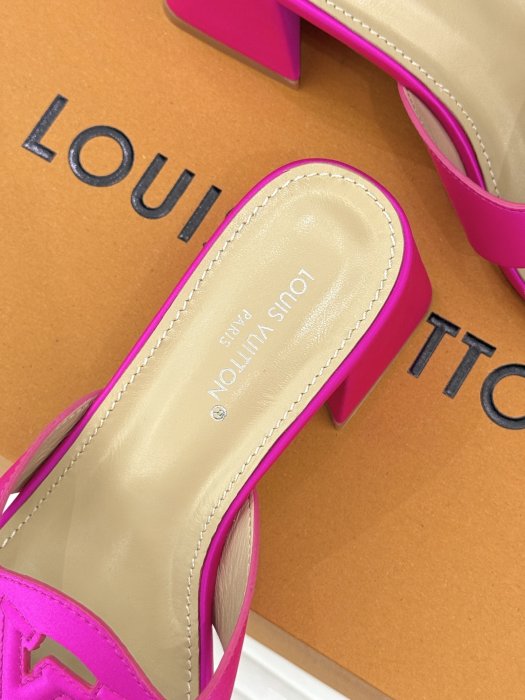 Босоножки фото 8