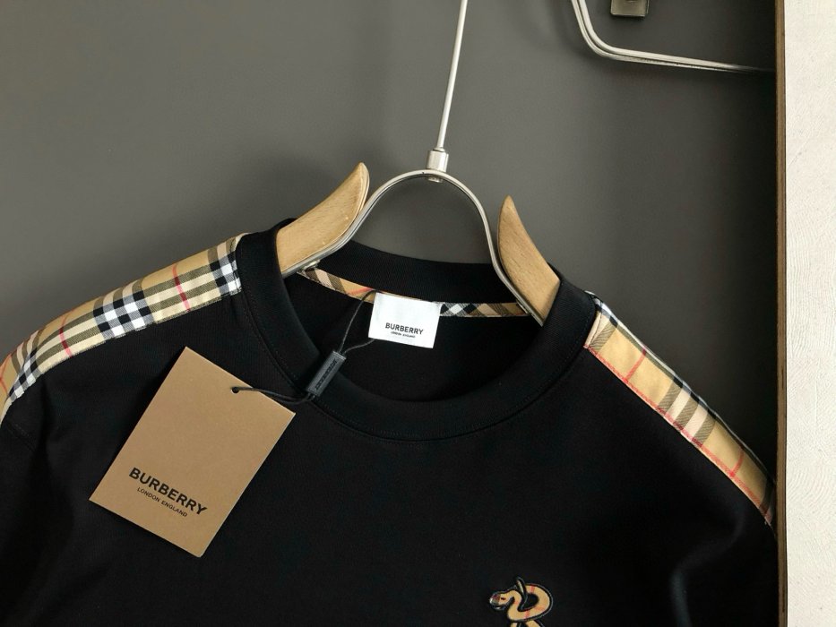 T-shirt men's фото 3