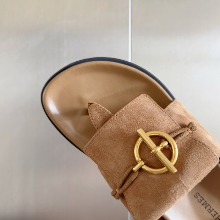 Шлепанцы женские фото 8