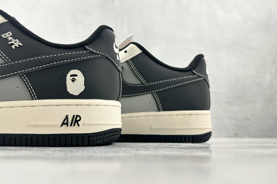 Кроссовки Nike Air Force 1 07 фото 8