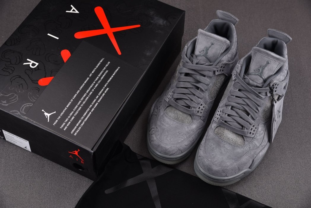 Кросівки Air Jordan 4 Retro Kaws 930155-003 фото 7