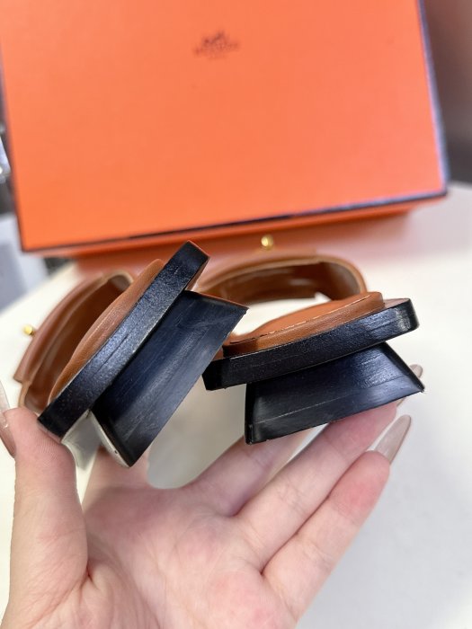 Шлепанцы фото 9