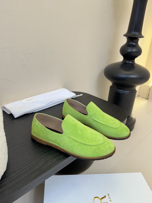 Лоферы женские фото 2