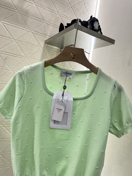 Футболка женская фото 3