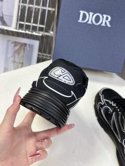 Кроссовки фото 8