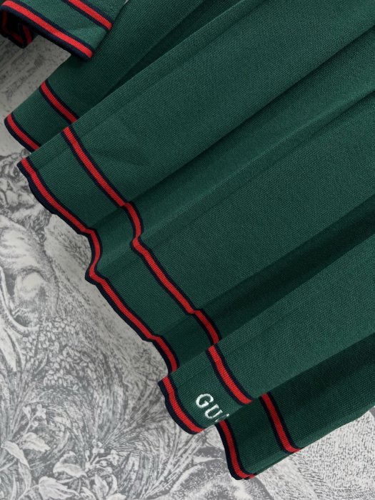 Костюм жіночий фото 3