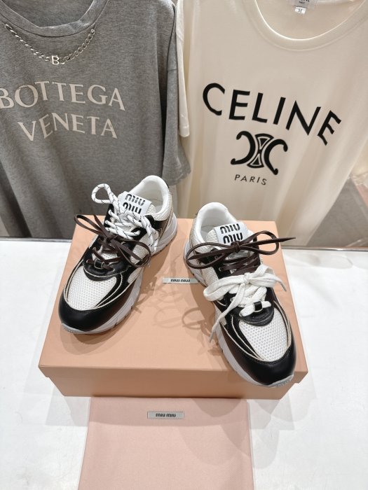 Кроссовки фото 2