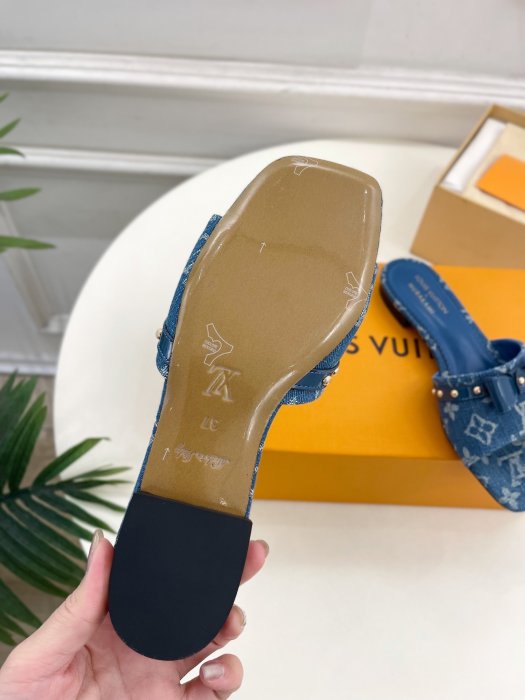 Шлепанцы фото 9