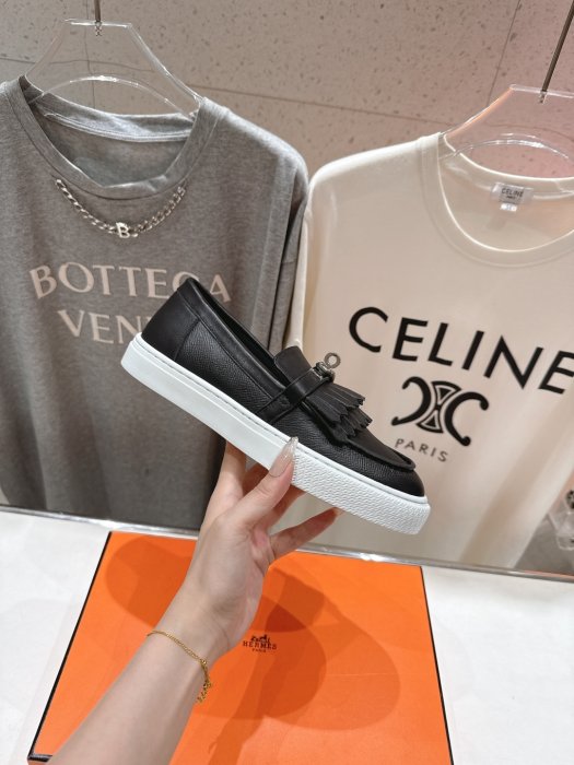 Лоферы женские фото 5