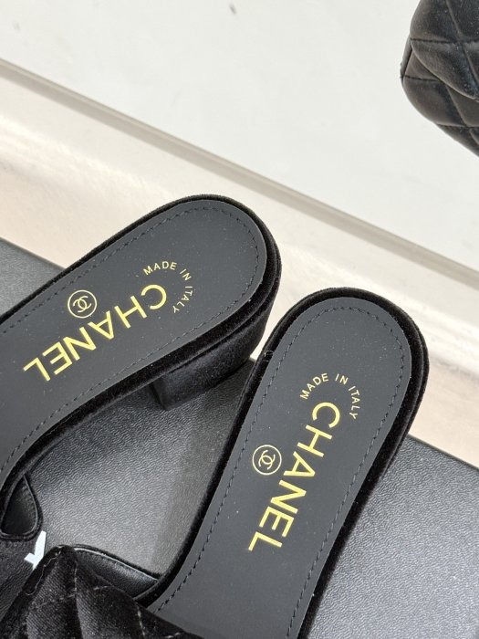 Босоножки фото 8