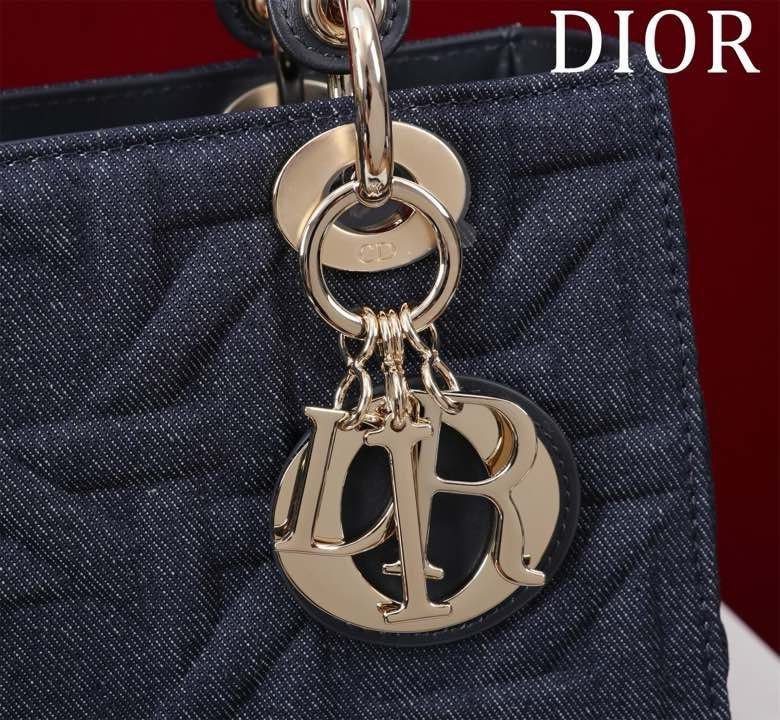 Сумка кожаная Lady Dior 24 см фото 3