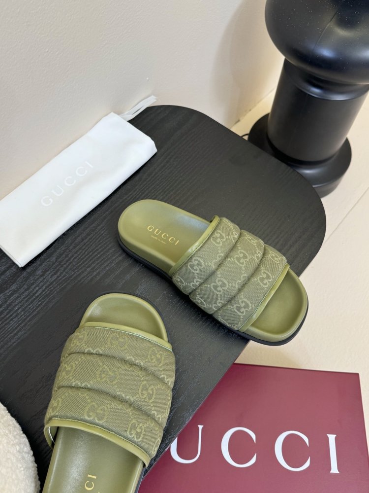 Шльопанці жіночі фото 4