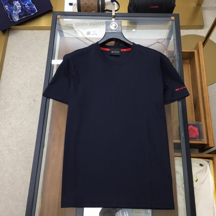 T-shirt men's фото 4