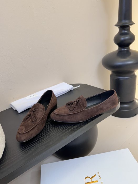 Лоферы жіночі фото 3