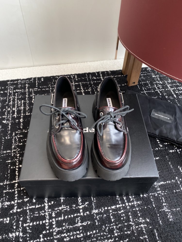 Туфлі жіночі