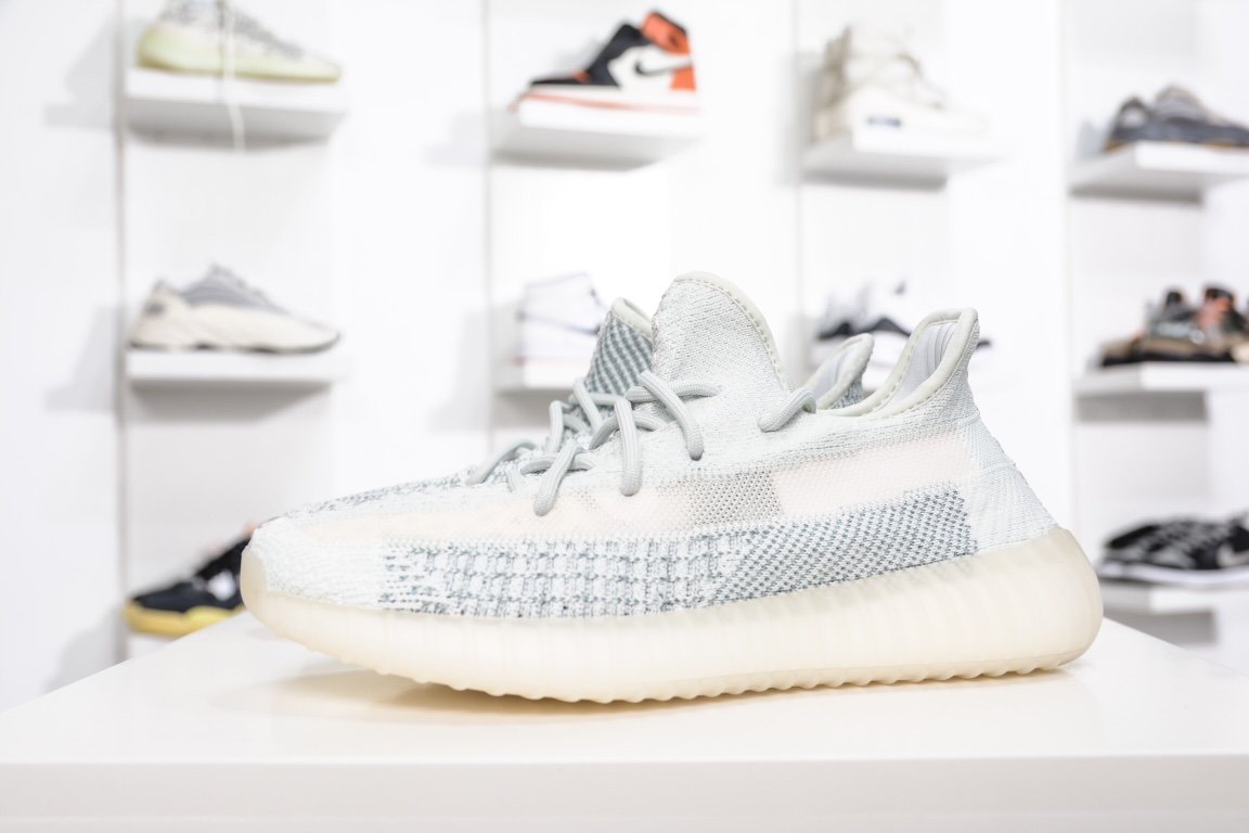 Кроссовки Yeezy Boost 350 V2 Cloud White FW5317 фото 4