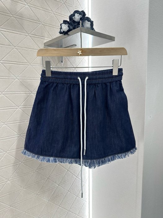 Шорти жіночі