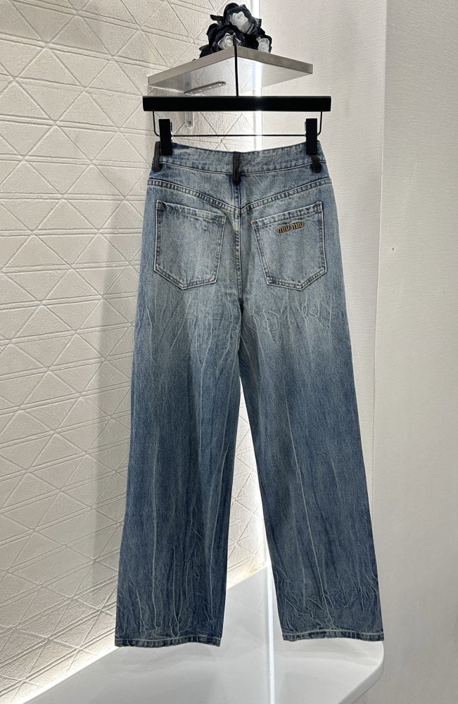 Джинсы женские фото 2