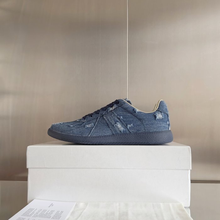 Кросівки фото 5