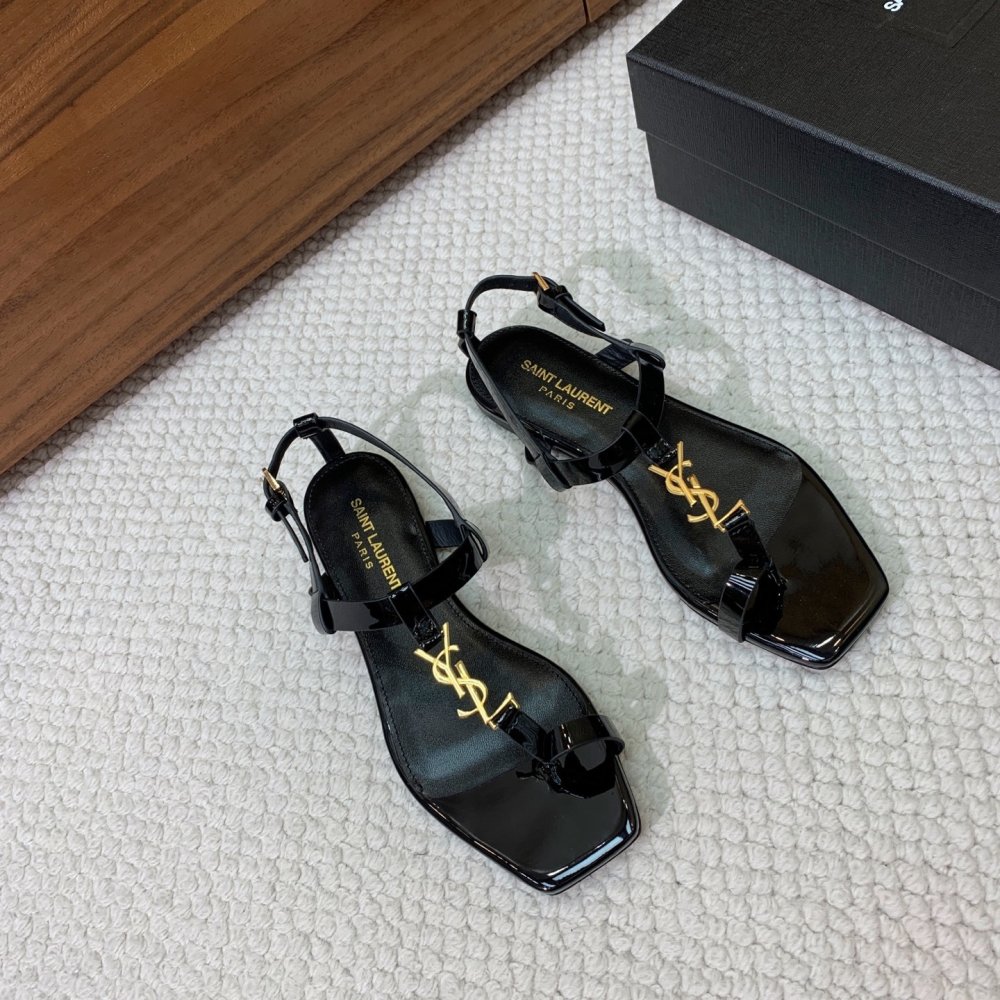 Сандалі жіночі фото 4