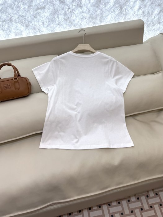 T-shirt women's фото 4