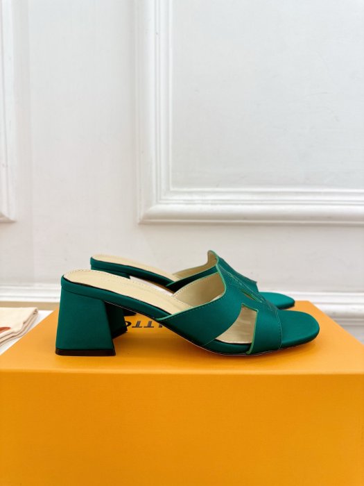 Босоножки фото 2