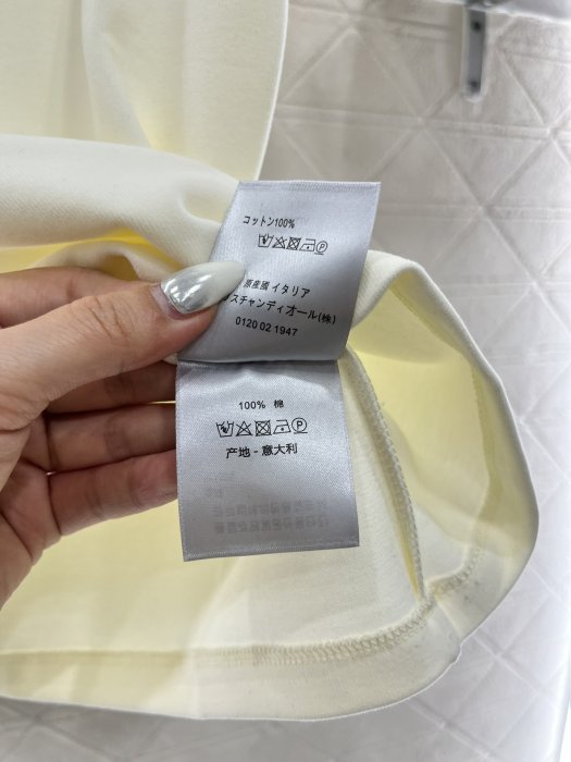 Футболка жіноча фото 9