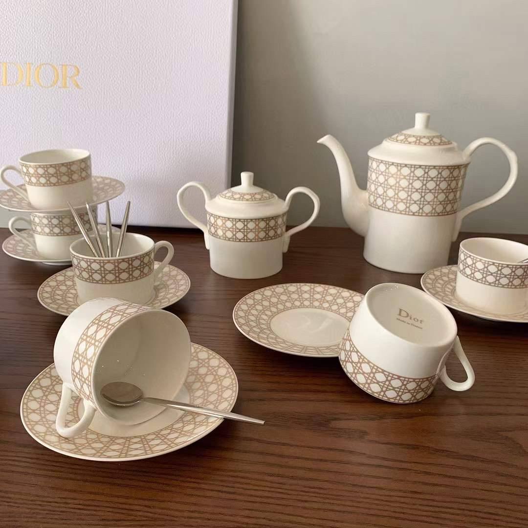 Tea service of bone porcelain (15 element) фото 5