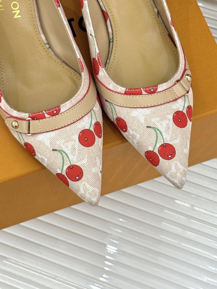 Босоножки фото 7