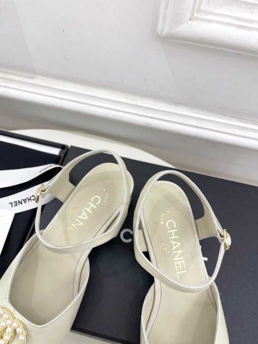 Босоножки фото 8