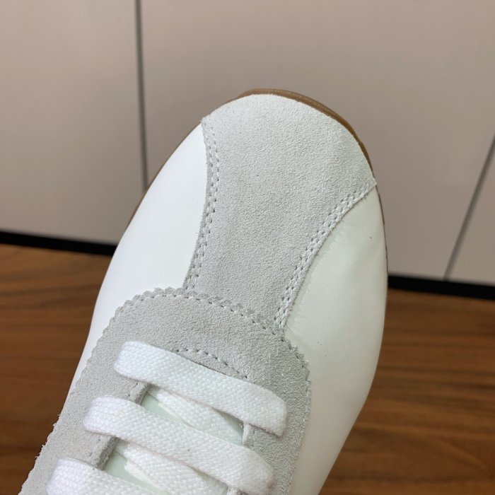 Кроссовки женские фото 6