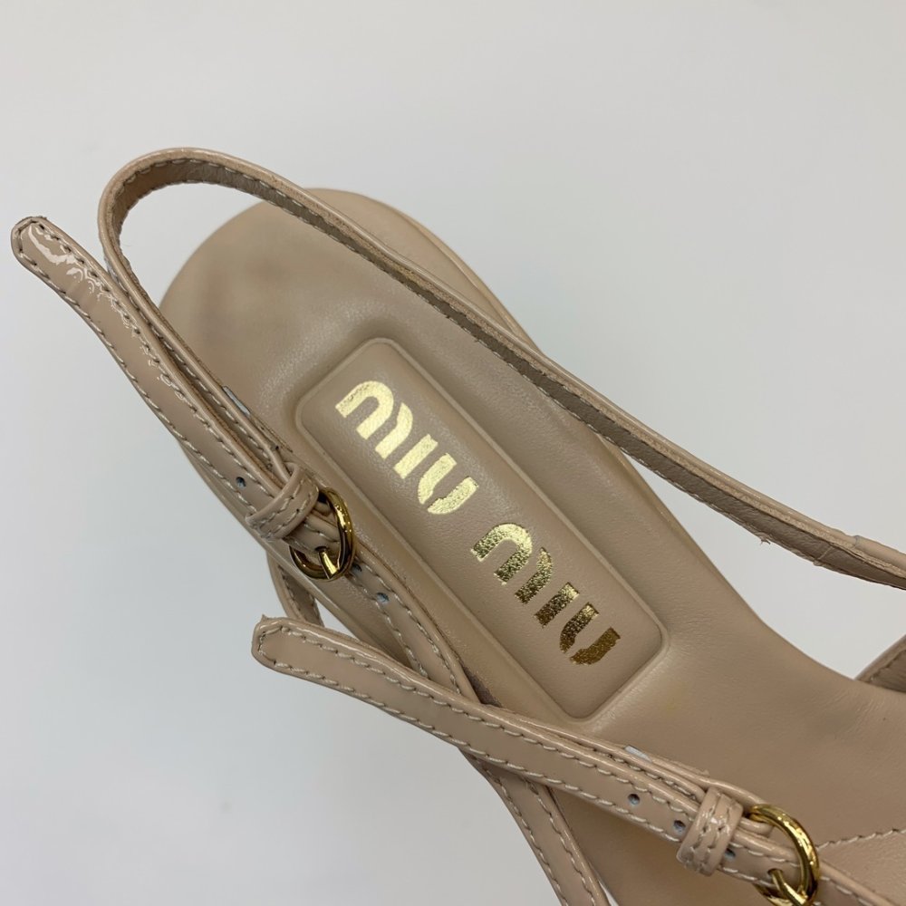 Босоножки фото 8