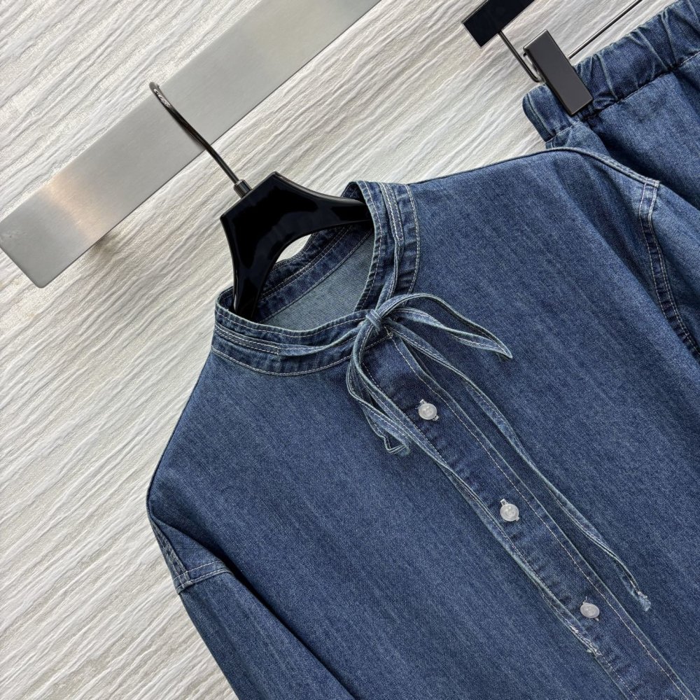 Costume female фото 2