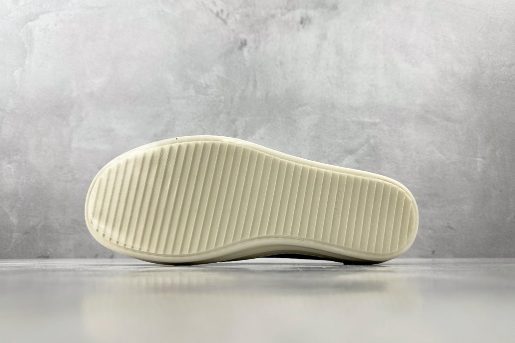 Кроссовки фото 4