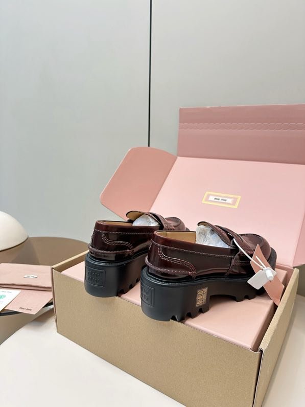 Лоферы женские на платформе фото 7