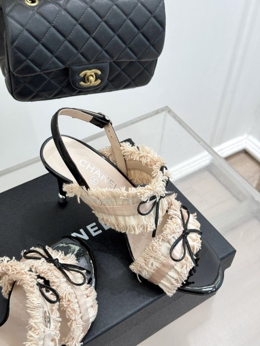 Босоножки фото 5