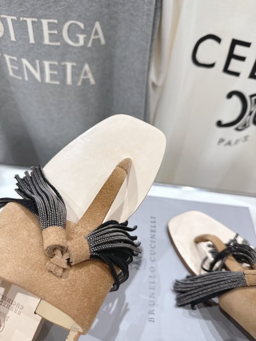 Сандалі жіночі фото 7