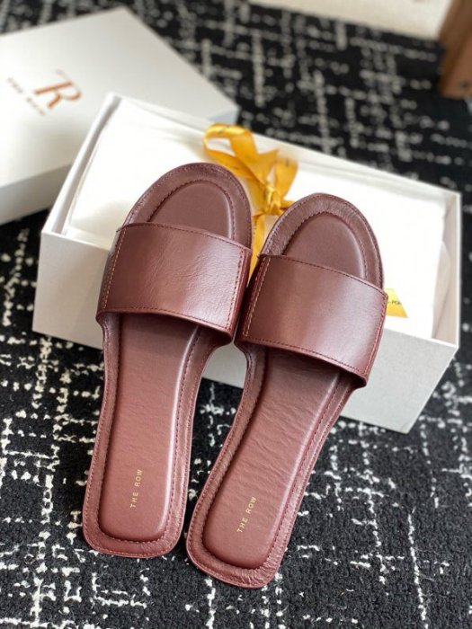 Шлепанцы фото 6