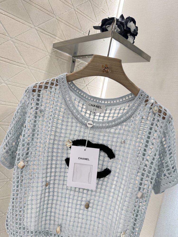 Футболка жіноча фото 3