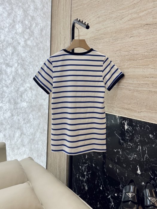 T-shirt women's фото 2