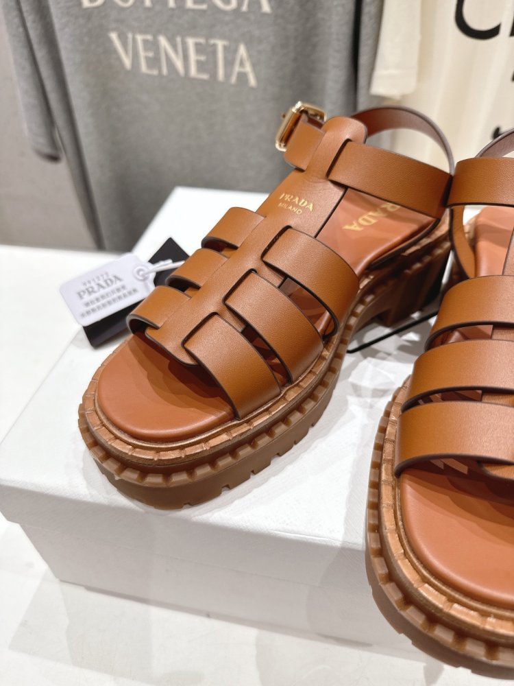 Сандалі жіночі фото 6